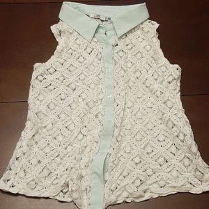 Francesca's Annabella white lace collared top